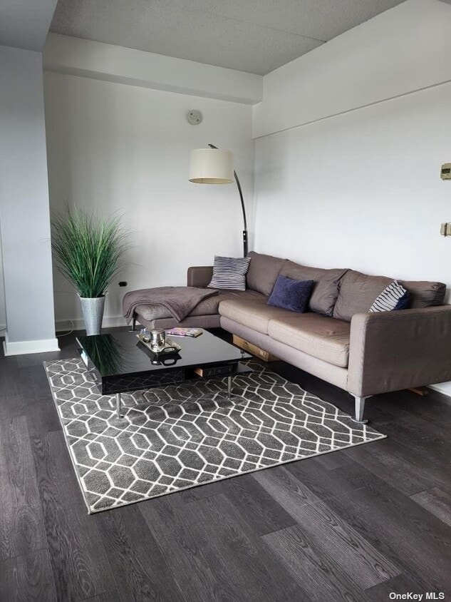 1 Landmark Sq Unit 628, Port Chester, NY 10573 Room for Rent in Port