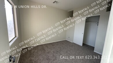 Building Photo - 1750 W Union Hills Dr