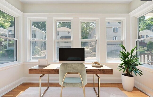 Building Photo - 35 Westmore Rd