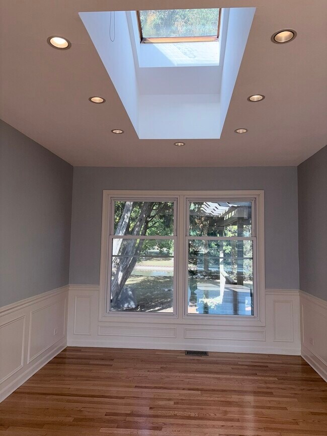 Foto del edificio - 97 N Walnut Ln