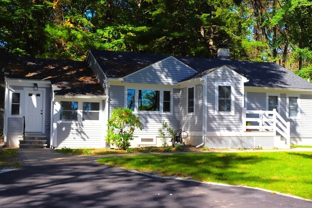 Primary Photo - 113 Central St