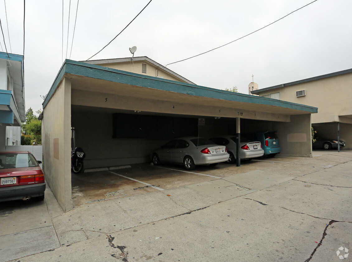Foto del edificio - Newlin Village Apartments