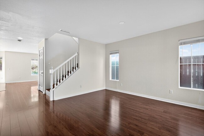 Foto del edificio - 40677 Cartier St