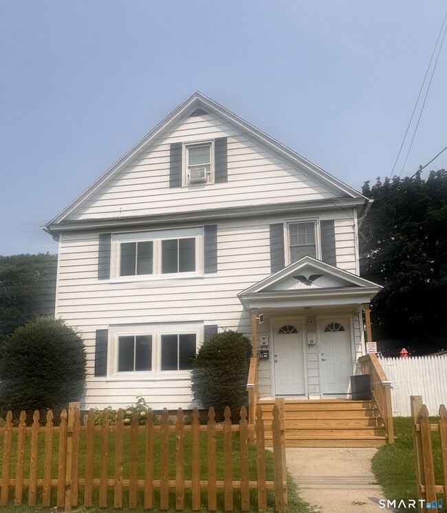 Building Photo - 508 Garfield Ave