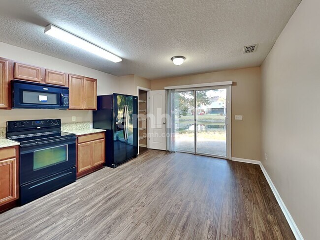 Foto del edificio - 12618 Wooded Bluff Ct