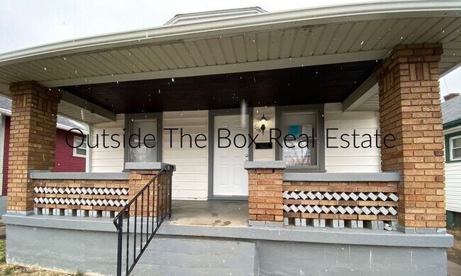 Building Photo - Two Bedroom Ranch in Westwood!