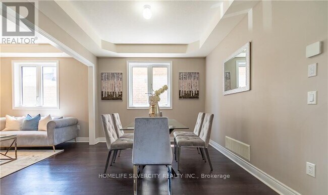 Building Photo - 1029 Upper Thames Dr