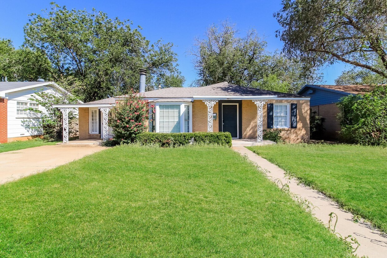 Foto principal - 2204 31st St
