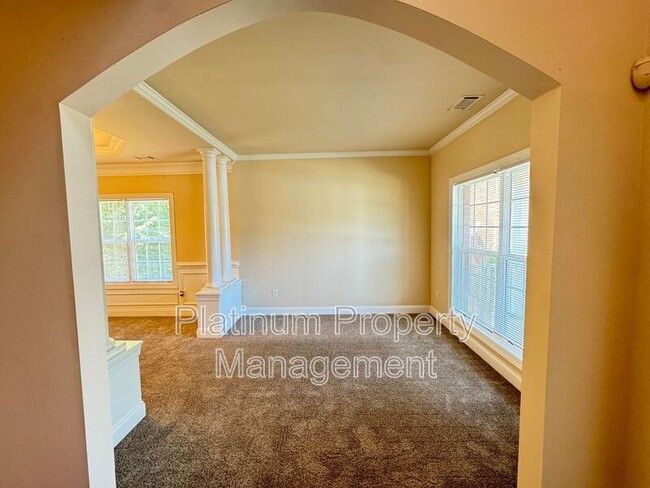 Building Photo - 3225 Landingview Ct