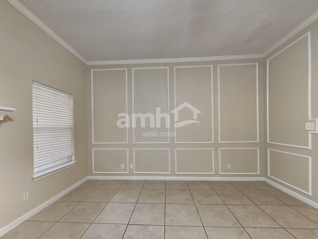Foto del edificio - 818 Valleybrooke Dr