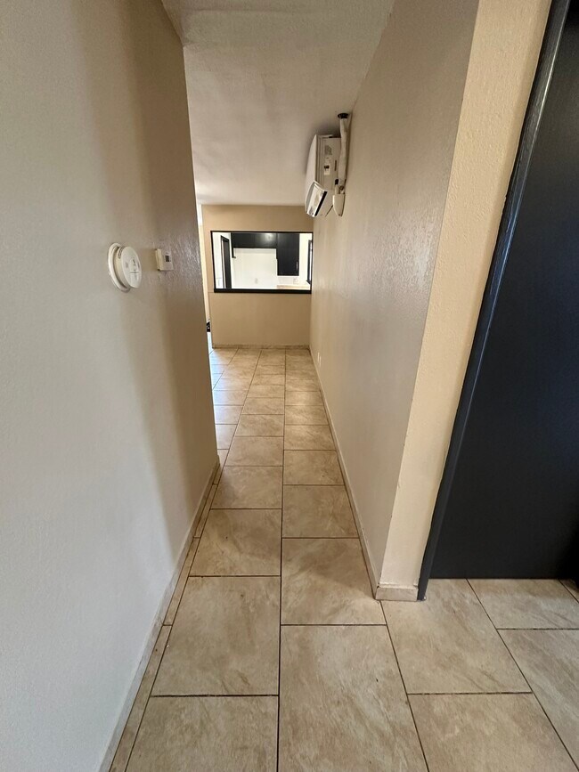 Foto del edificio - 45456 Foxton Ave