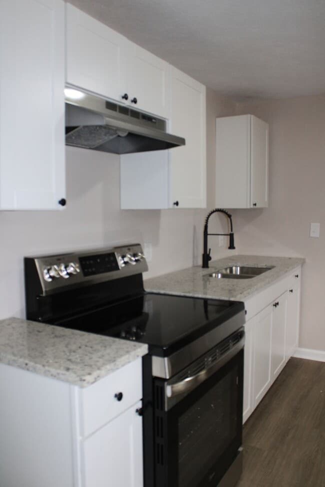 Foto del edificio - For Rent 3 Bedroom 2 Bath W/ Flex Space In South Aiken