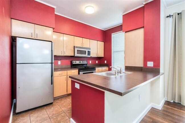 Foto del edificio - 1201 Grove Blvd