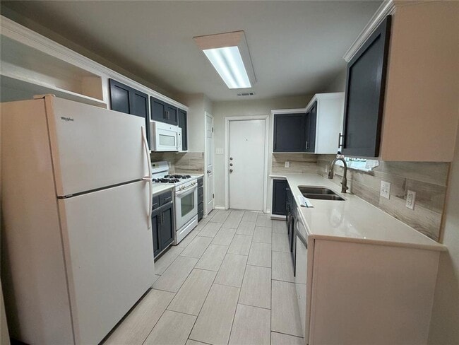 Foto del edificio - 2306 Stirrup Dr