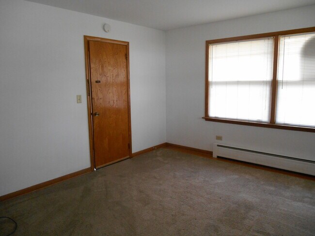 Building Photo - 441 N Brockway St