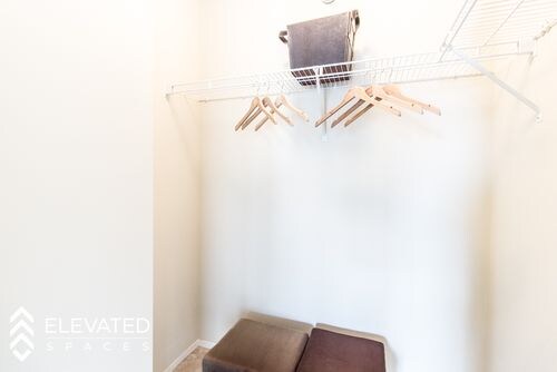 Foto del edificio - 350 S State St