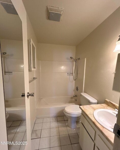 Foto del edificio - 1410 E 9th St