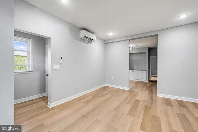 Foto del edificio - 618 Chestnut Hill Ave