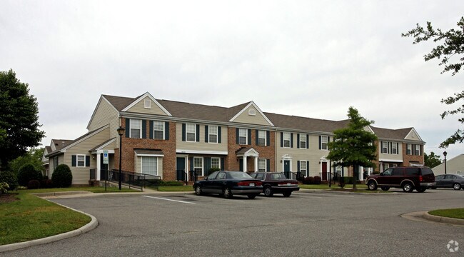 Building Photo - Chestnut Square