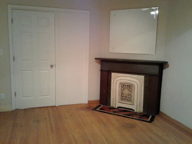 Foto del edificio - 886 Edmund Ave