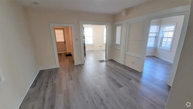 Building Photo - 143 S Aurora St