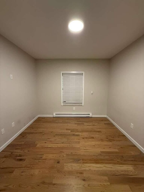 Foto del edificio - 356 S 6th St