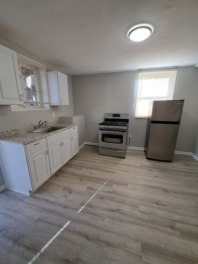 Building Photo - 1156 North Ave