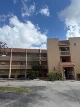 Building Photo - 6670 Royal Palm Blvd
