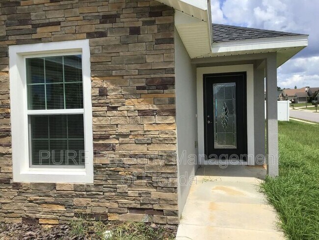 Building Photo - 4407 NW 2nd Ave