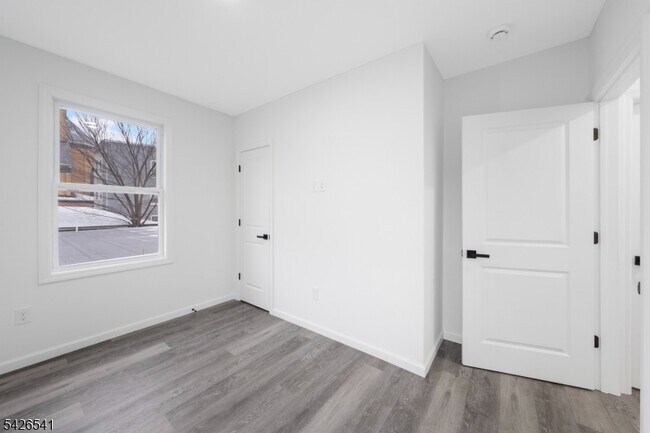 Foto del edificio - 324 Second St