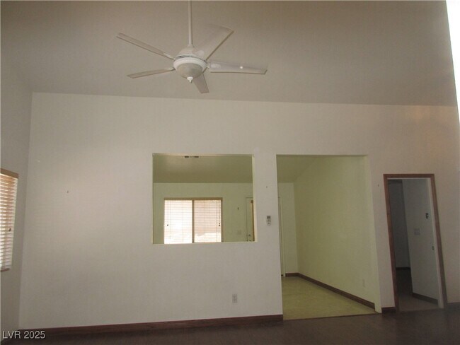Foto del edificio - 1009 Harp Way