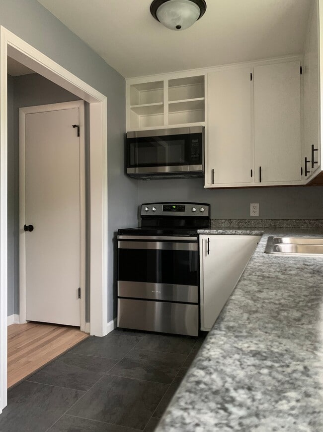 Photo - 6020 Birch St Apartment