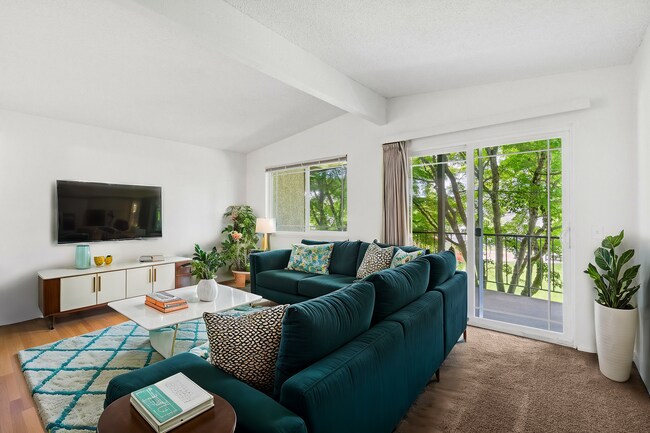 Rainier Garden, un dormitorio - Rainier Gardens Apartments
