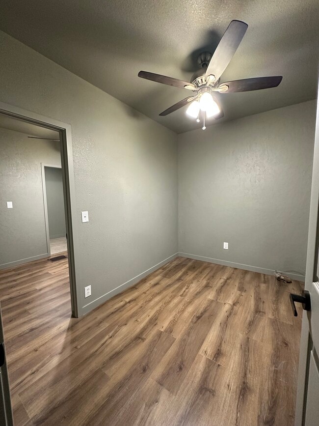 Foto del edificio - 1313 Edgar Ave