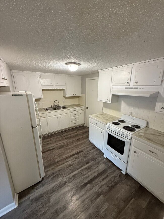 Foto del edificio - 903 1/2 Fredrick St