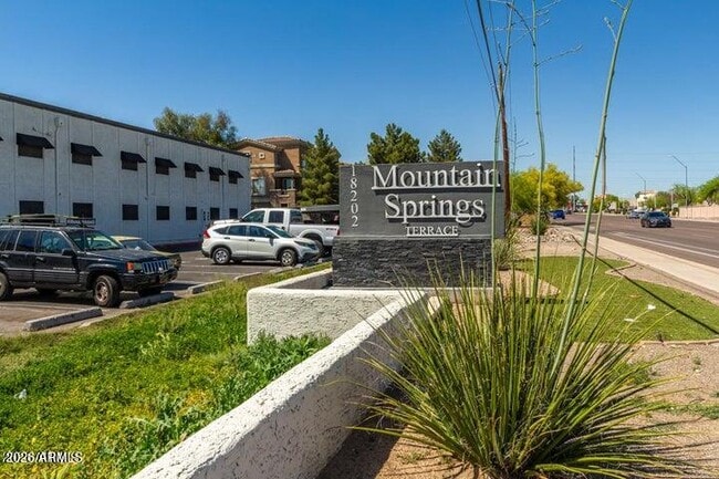 Foto del edificio - 18202 N Cave Creek Rd