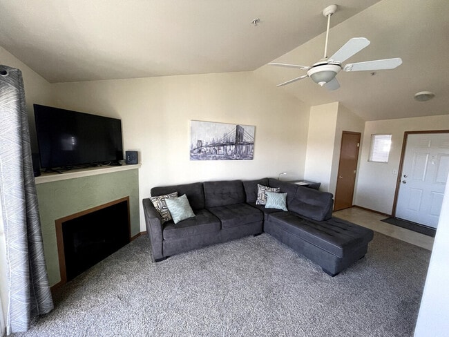 Foto del edificio - 6005G Chapel Hill Blvd