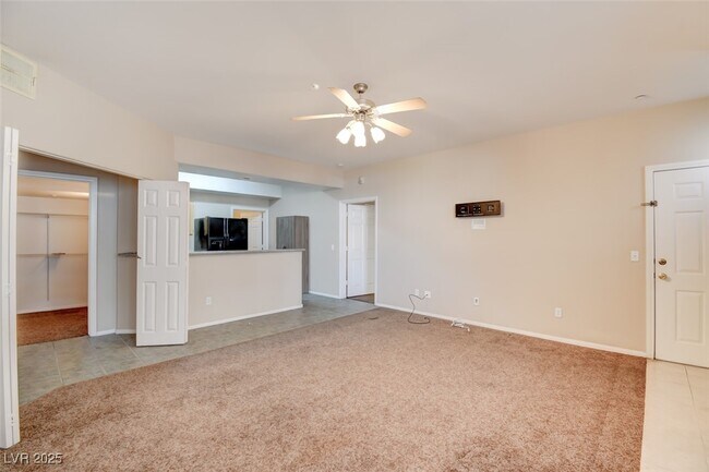 Foto del edificio - 5855 Valley Dr