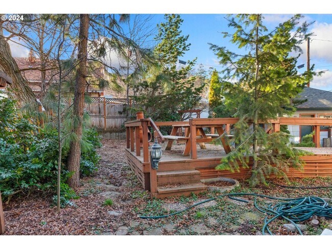 Foto del edificio - Gorgeous Upscale 4 bed 2 bath