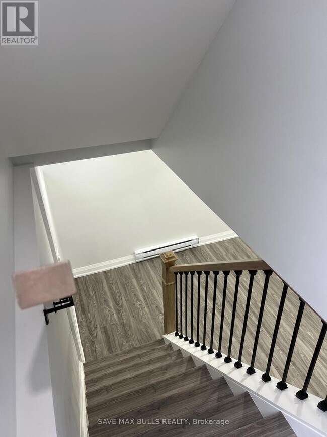 Photo du bâtiment - 15 Golden Gate Dr