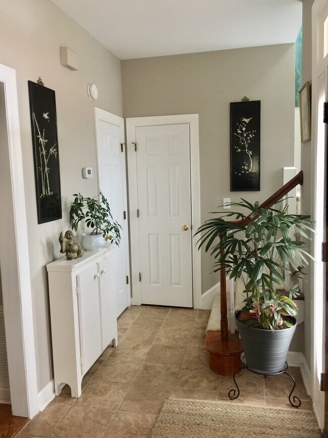 Foto del edificio - Green Hills living at its best.  2 BR 2.5 ...