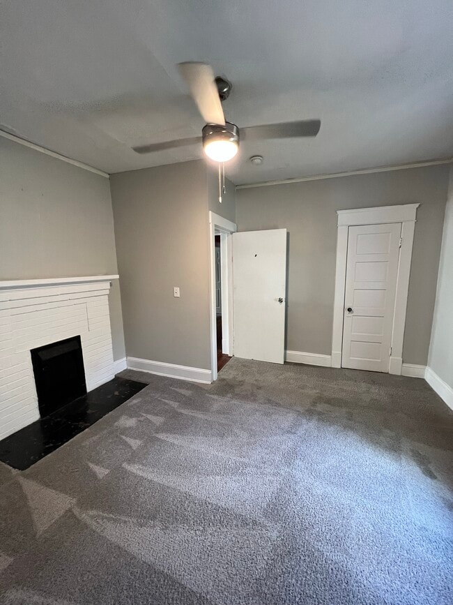 Photo - 1115 State St House