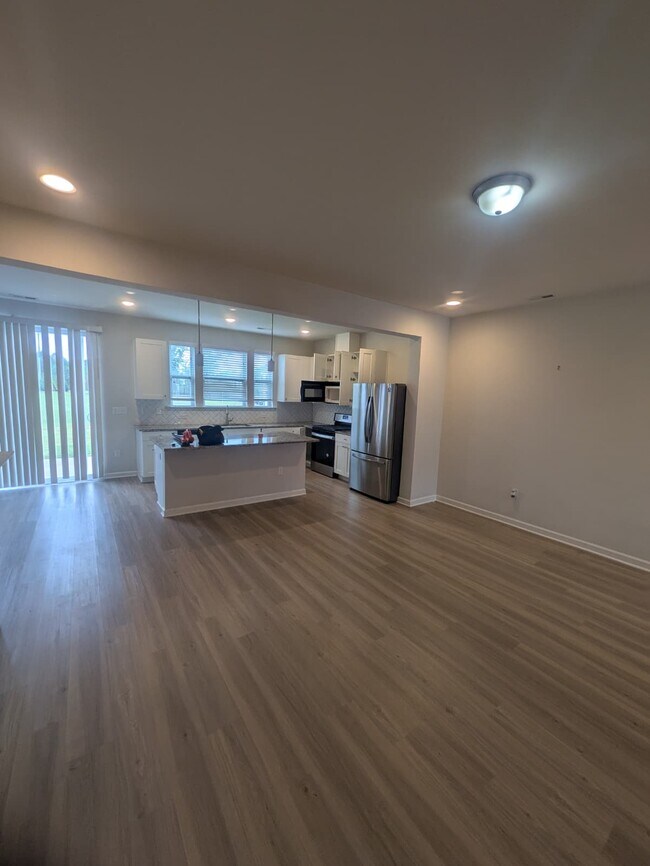 Building Photo - 784 Amarra Dr