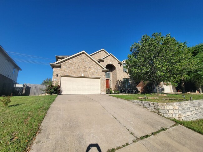 Building Photo - 405 Darkwoods Dr