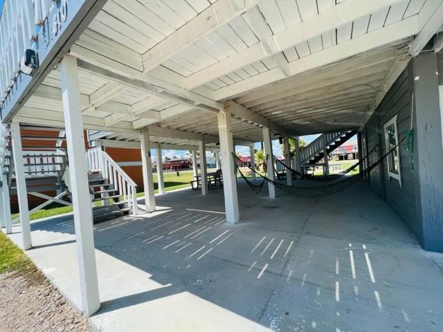 Building Photo - 610 Seashell Dr