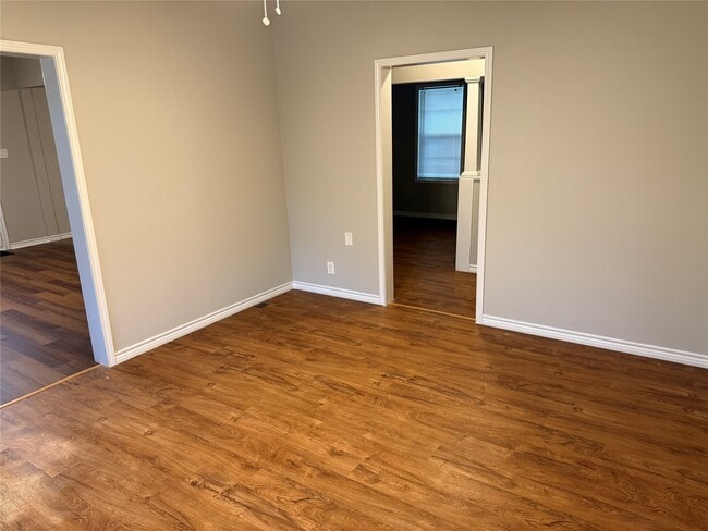 Building Photo - 1934 Austin Ave