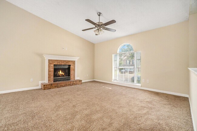 Foto del edificio - 3 bdrm, 2 bath in Decatur