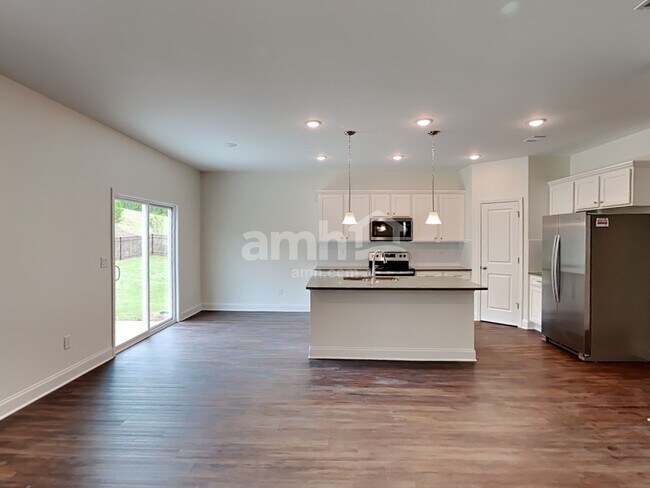 Building Photo - 3730 Blackshear Pl