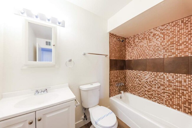 Foto del edificio - 4908 W Catalina Dr