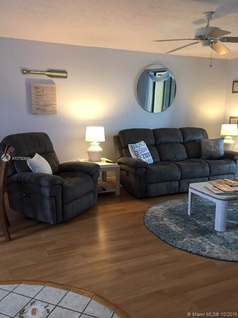 Foto del edificio - 2861 Somerset Dr